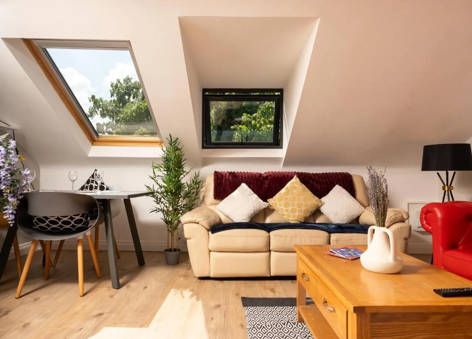 The Botanic Way - City Centre Duplex With Free Parking And City Views Belfast 0*,  Royaume-Uni